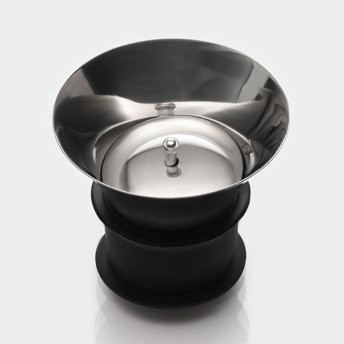 Графин стеклянный с металлической крышкой Magistro &laquo;Богема&raquo;, 930 мл