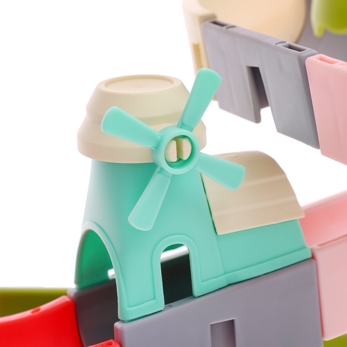 Игрушка для купания в ванной &laquo;Забавные горки&raquo;, 62 детали