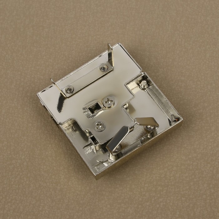 Застёжка для сумки, 4,3 &times; 4,7 см, цвет серебряный