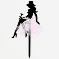 Топпер &laquo;Девушка&raquo; в шляпке