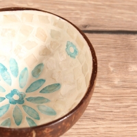 Чаша "Цветок" 14х14х6 см, кокос