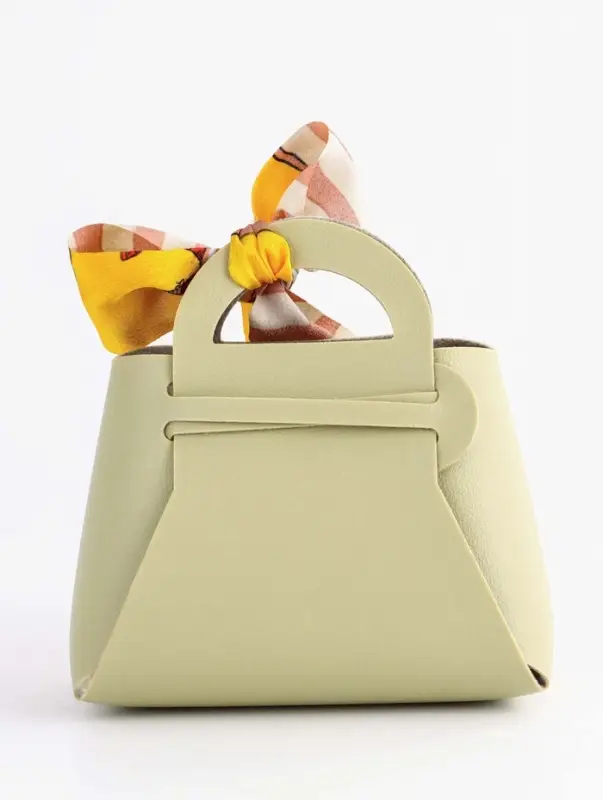 Кожанная подарочная сумочка 13 х12 х 5,5 см оливковая