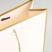 Пакет подарочный, белый, с бантом, 35 х 30 х 10 см