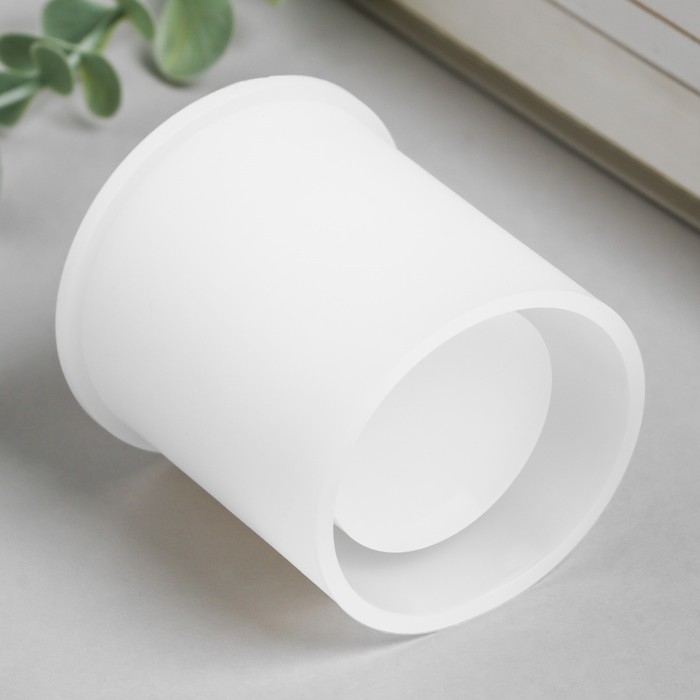 Молд силикон "Подсвечник цилиндр" 5,7х5,7х6,2 см