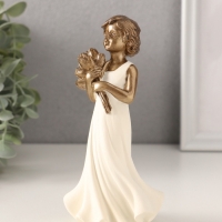 Сувенир полистоун "Девочка с букетом тюльпанов" 7,5х5х15 см