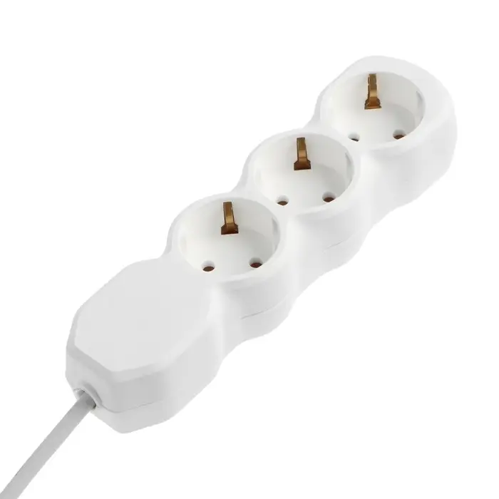 Удлинитель Luazon Lighting ECO, 3 розетки, 4,5 м, 16 А, 3500 Вт, ПВС 3х1 мм2, с з/к