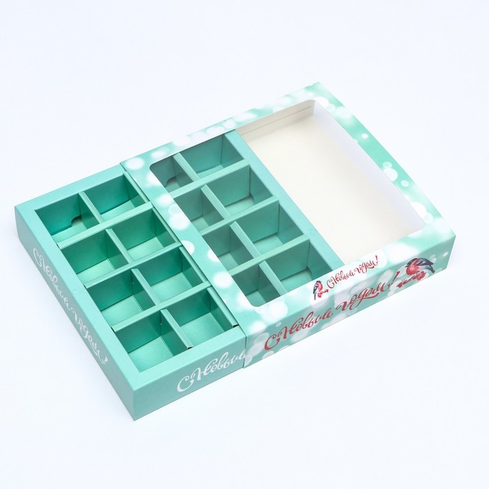 Новый год. Упаковка для конфет 16 шт &laquo;Снегирь на рябине&raquo;, 17,7 х 17,7 х 3,8 см