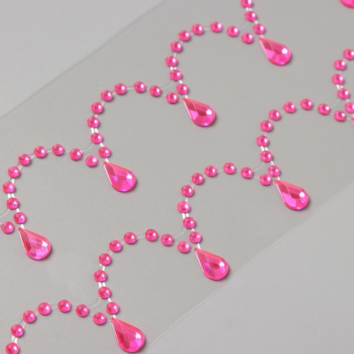 Наклейка пластик стразы "Подвесы" малиновая 35х8 см