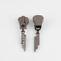 Бегунок автоматический для молнии &laquo;Трактор&raquo;, №8, декоративный &laquo;Стразы&raquo;, 10 шт, цвет чёрный никель