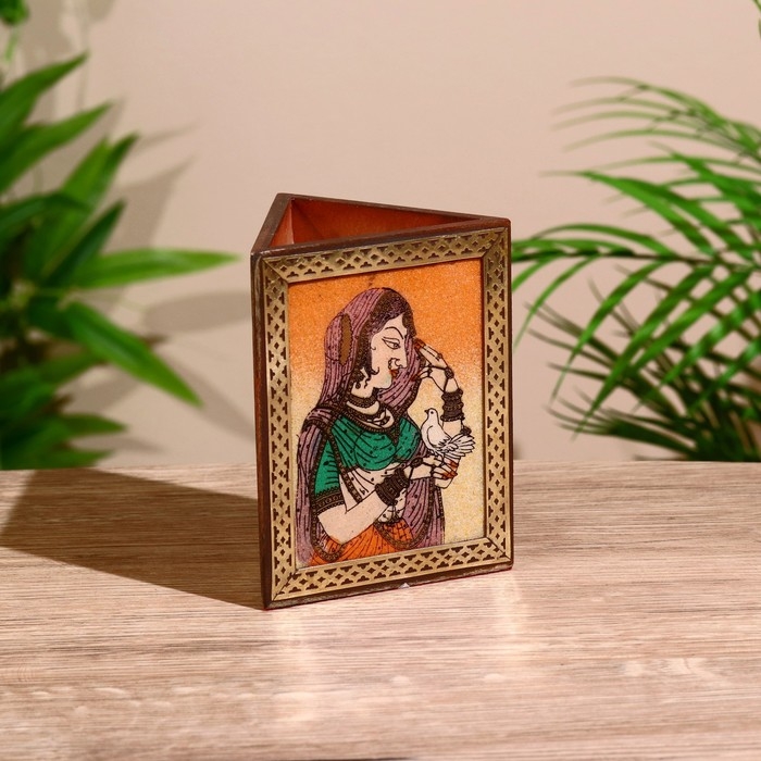 Подставка под карандаши "Индия" дерево шишам 9х9х11,5см МИКС