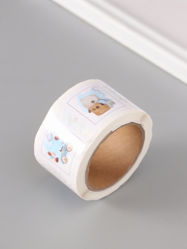 Наклейка бумага "Марки. Для малышей" 3х3 см 200 шт в рулоне