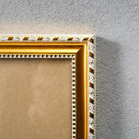 Фоторамка пластик 50х70 см, золотая линия
