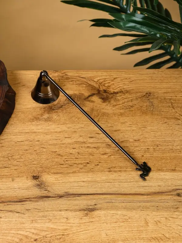 Гаситель для свечей &laquo;Слоник&raquo;, 23 см, латунь