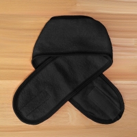 Набор банный, в косметичке, 8 предметов (полотенце 70 &times; 140 см, бутылочки 3 шт, баночки 2 шт, повязка на голову, лопатка), цвет МИКС