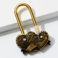 Замок свадебный &laquo;Ты + Я = Семья&raquo;.