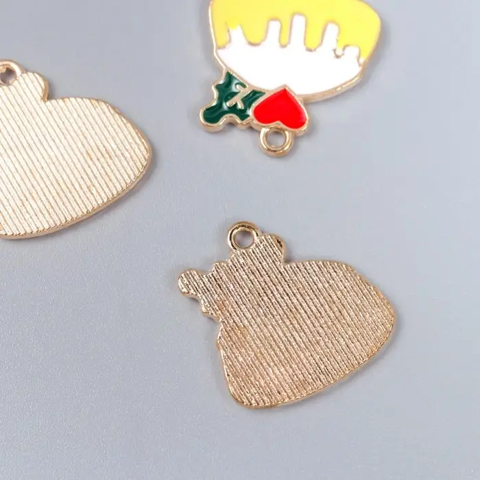 Металлический элемент, декоративная подвеска &laquo;Арт Узор. Кекс с сердечком&raquo;, эмаль, 2&times;2 см