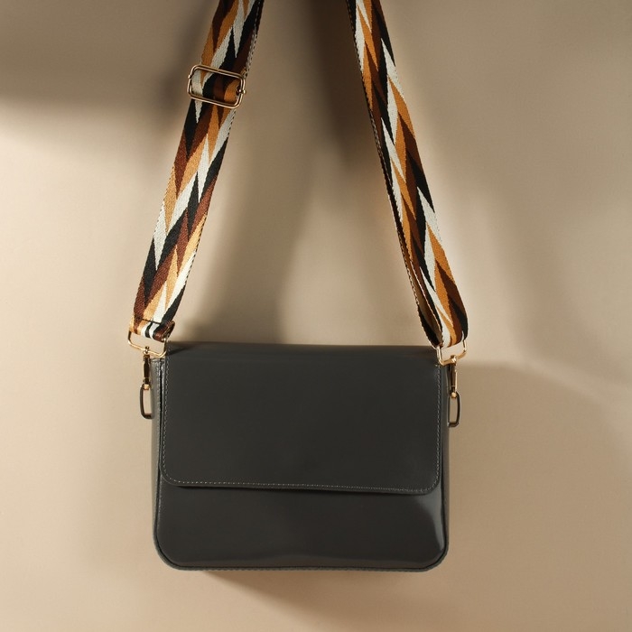 Ручка для сумки &laquo;Орнамент косичка&raquo;, стропа, с карабинами, 139 &plusmn; 3 &times; 3,8 см, цвет бежевый/белый/чёрный