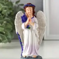 Сувенир полистоун "Девочка-ангел с букетом лаванды - молитва" фиолет 7,7х4х12,5 см