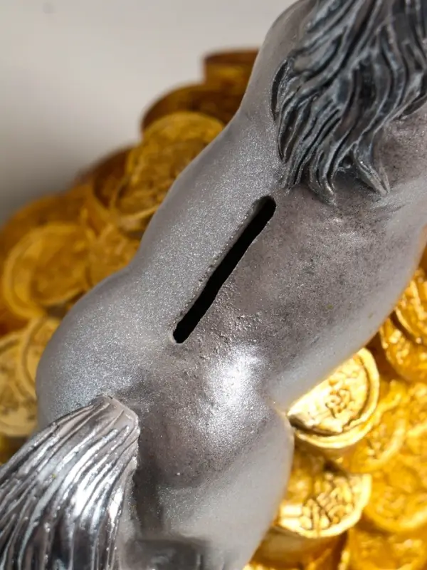 Копилка "Конь на деньгах" 20х20х13 см, серый