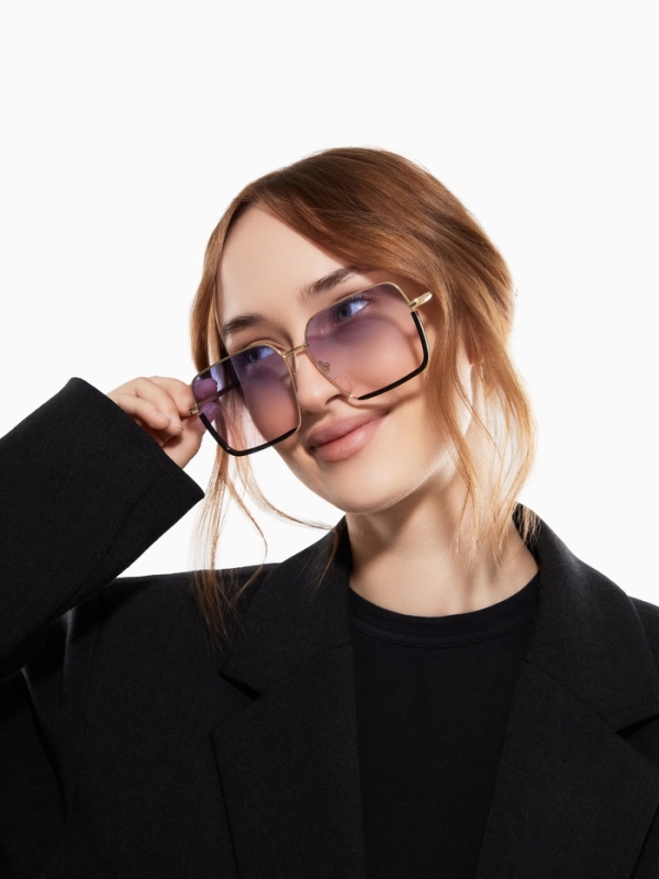 Очки солнцезащитные uv 400, дужка 13.5 см, ширина 12.8 см, линза 5.5&times;6 см