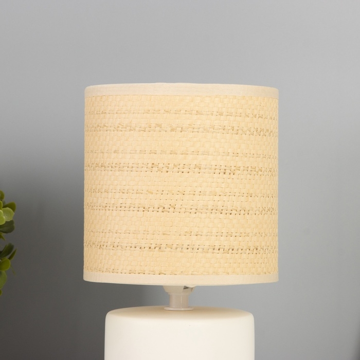 Лампа настольная "Лиза" 1х40Вт Е14  белый 13х13х24см