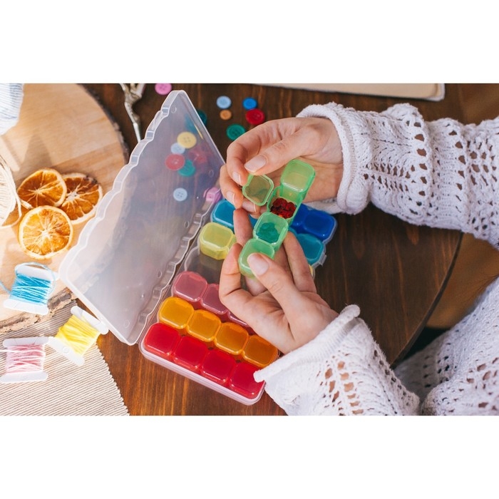 Органайзер для рукоделия, 7 органайзеров по 4 отделения, 17,5 &times; 10,5 &times; 2,5 см, цвет МИКС