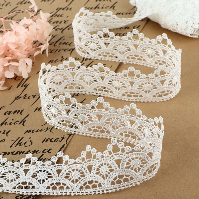 Кружево гипюровое, 45 мм &times; 9 &plusmn; 0,5 м, цвет белый