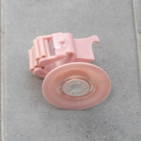 Держатель для уборочного инвентаря на вакуумной присоске, 5,5&times;5,5&times;7 см, цвет МИКС