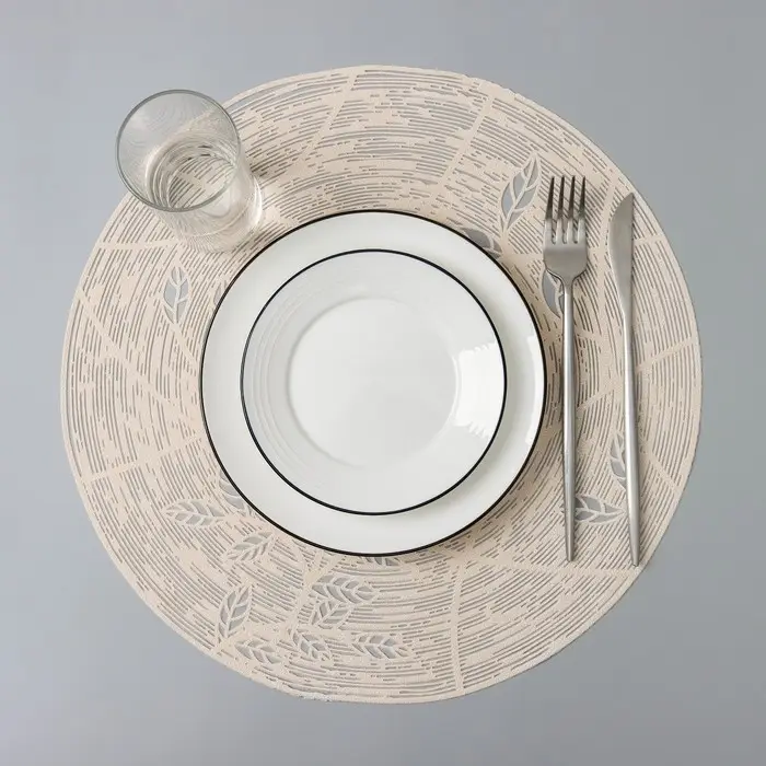 Салфетка сервировочная на стол &laquo;Листья&raquo;, d=38 см, цвет бежевый