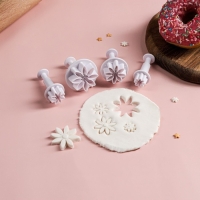 Набор плунжеров кондитерских Доляна &laquo;Цветы. Гербера&raquo;, 4 шт, d=2/2,7/3,8/4,1 см