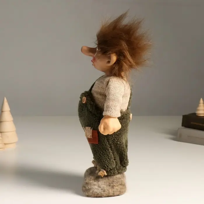Кукла интерьерная "Домовёнок в комбинезоне с заплаткой" 30 см