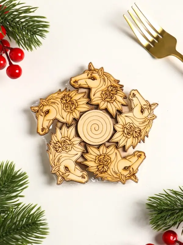 Подставка под горячее Лошадь в цветах, 11см, можжевельник
