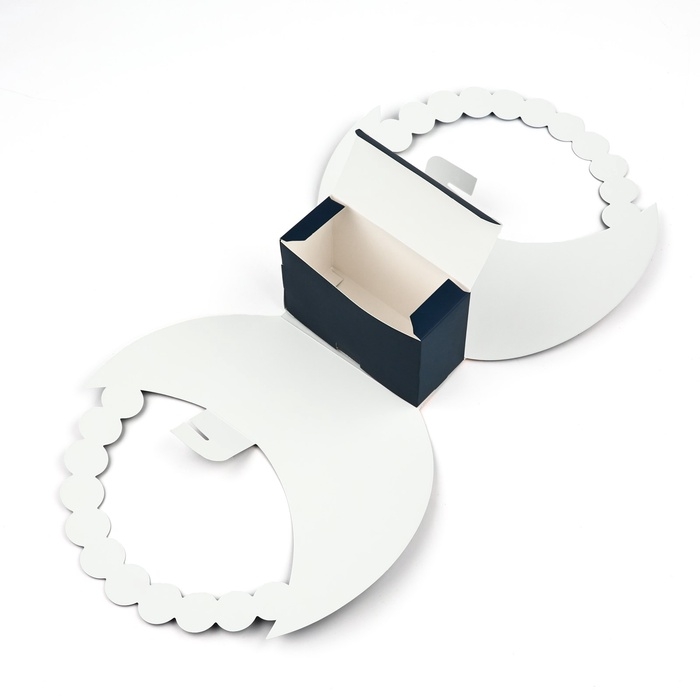 Коробка подарочная, упаковка, &laquo;С праздником, тиснение&raquo;, 23 х 21,3 х 5 см