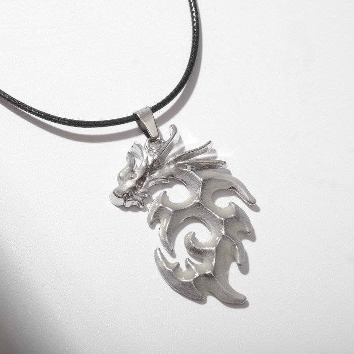 Кулон унисекс &laquo;Дракон&raquo; светящийся, цвет серебро на чёрном шнурке, 44 см
