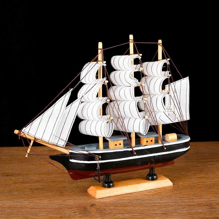 Корабль сувенирный средний &laquo;Ганимед&raquo;,