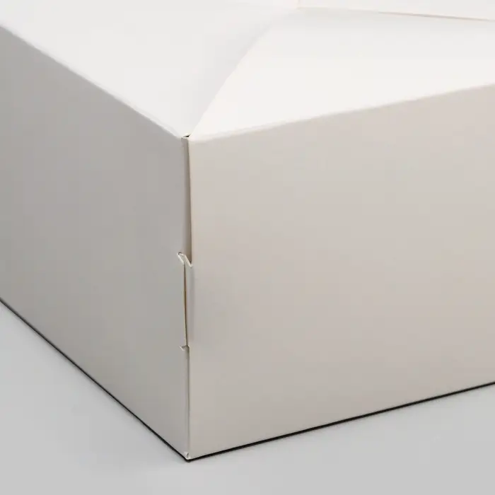 Коробка под бенто - торт без окна, белая, 14&times;14&times;8 см