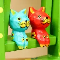 Сувенир "Котята на качелях" дерево 10х3,5х15 см, цв. зелёный