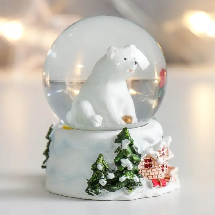 Сувенир полистоун водяной шар "Белый мишка на крыше дома" 4,5х4,5х6,5 см