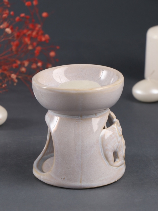 Набор: аромалампа для эфирных масел, мелтсы из воска ароматические &laquo;Слон со слонёнком&raquo;, светлый беж, 10&times;10&times;9 см