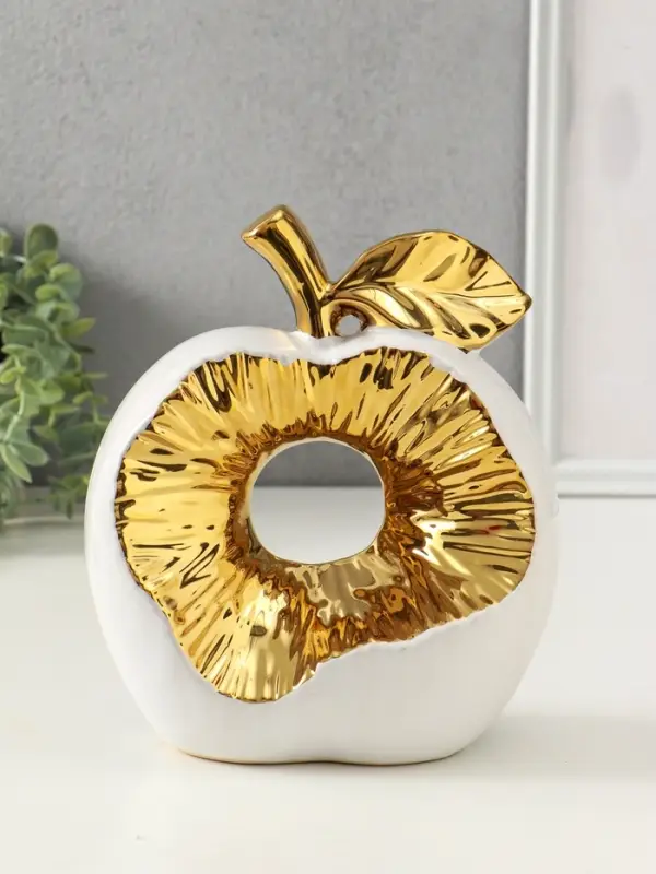 Сувенир керамика "Срез яблока" белый с золотом 11х18х22 см