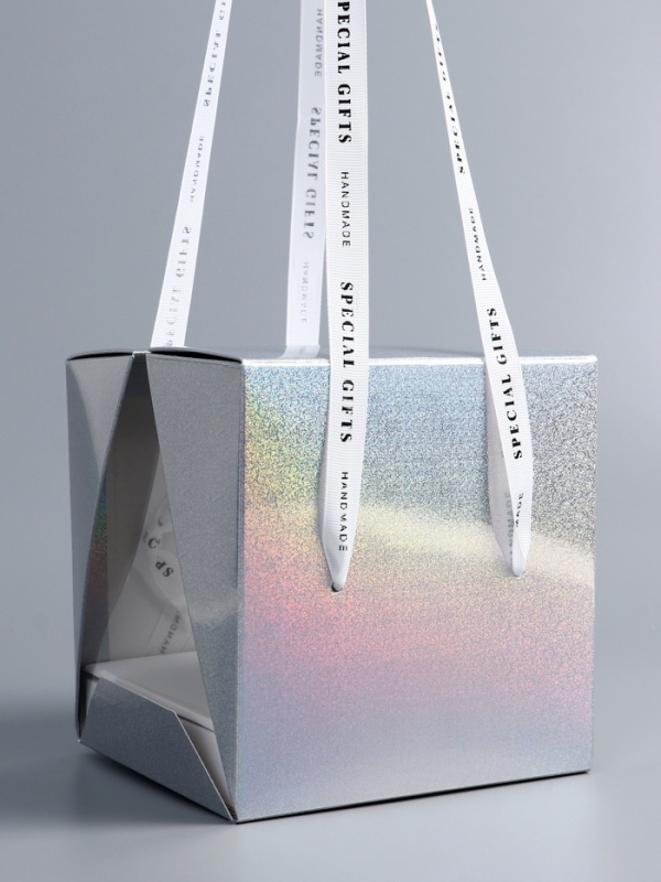 Коробка под бенто-торт с ленточками, 15,5 х 15,5 х 16 см