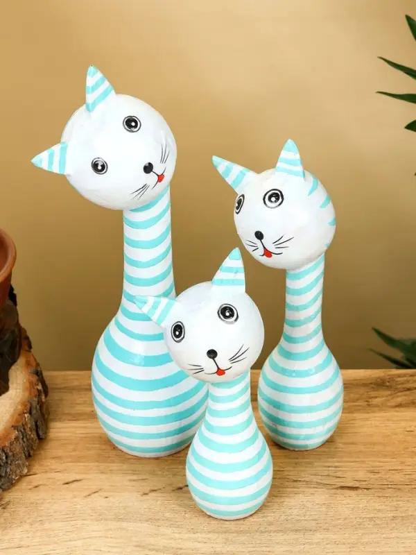 Набор сувенирный "Полосатые коты" дерево H 27, 22, 17 см, цв. бело-бирюзовый