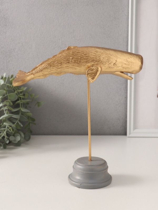 Сувенир полистоун "Золотой кашалот" 21,5х8х24 см