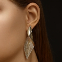 Серьги металл &laquo;Богема&raquo; скрученный листок, цвет золото