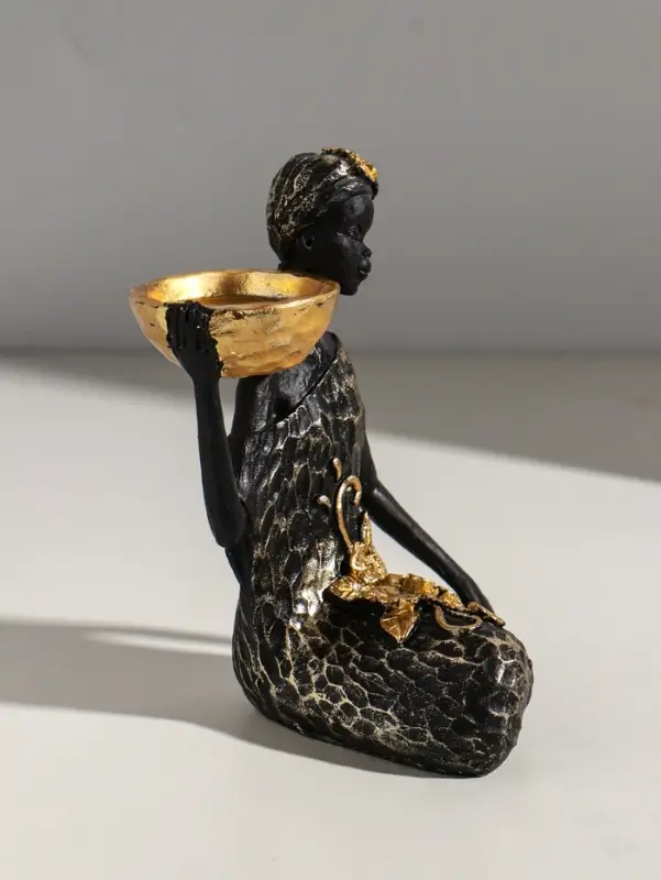 Подсвечник полистоун "Африканка в чёрном платье с цветами" с золотом d=4,5 см 11х13х16 см