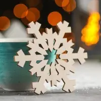 Подставка деревянная под горячее Доляна &laquo;Снежинка&raquo;, 9&times;9 см