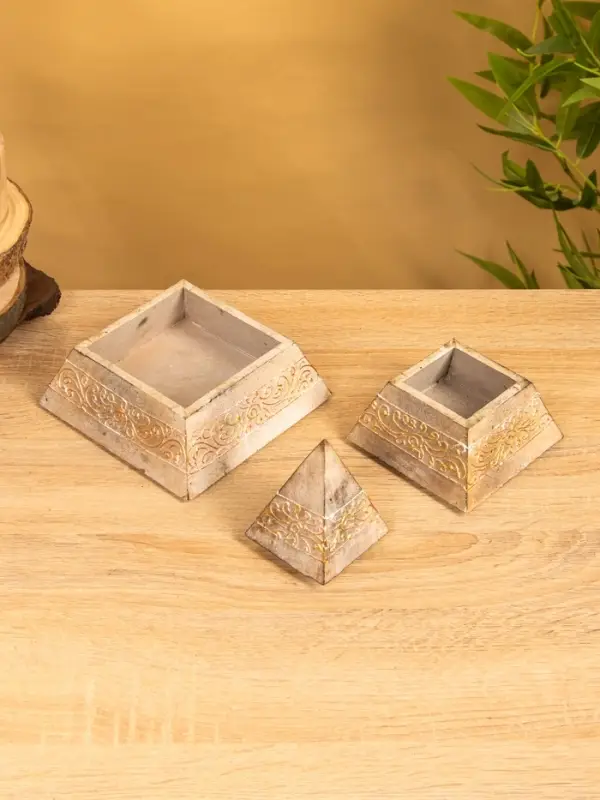 Шкатулка "Пирамидка" 15х15х20 см, МДФ, цв. бежевый