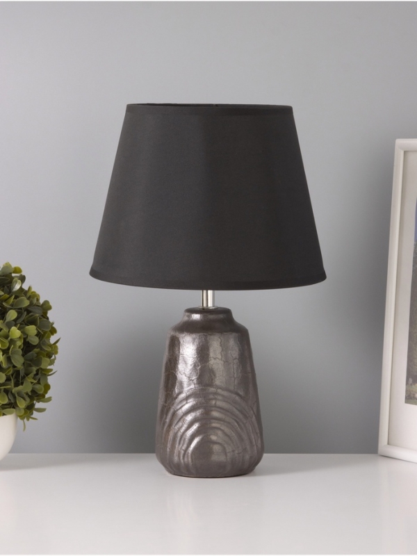 Настольная лампа "Клаудия" 1х15Вт Е14 черный 23х23х34см