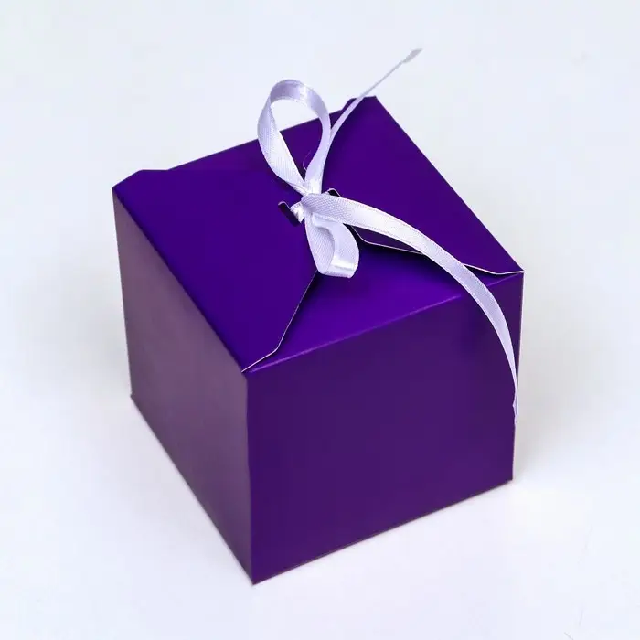 Коробка складная, квадратная с лентой, фиолетовая, 8&times;8&times;8 см