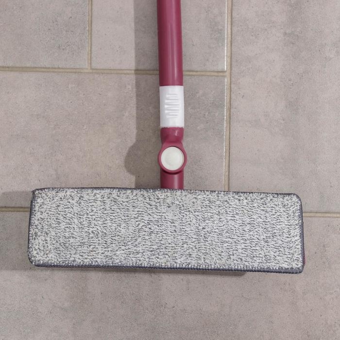 Окномойка с насадкой из микрофибры Доляна, фиксатор, стальная телескопическая ручка, 27&times;8&times;86(126) см, цвет МИКС